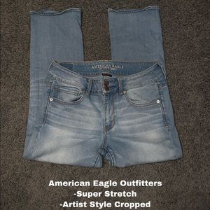 American Eagle Lightwash Artist Crop